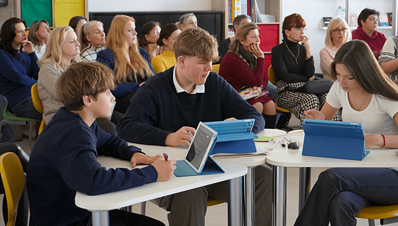 AI dni priniesli umelú inteligenciu do 100 slovenských škôl